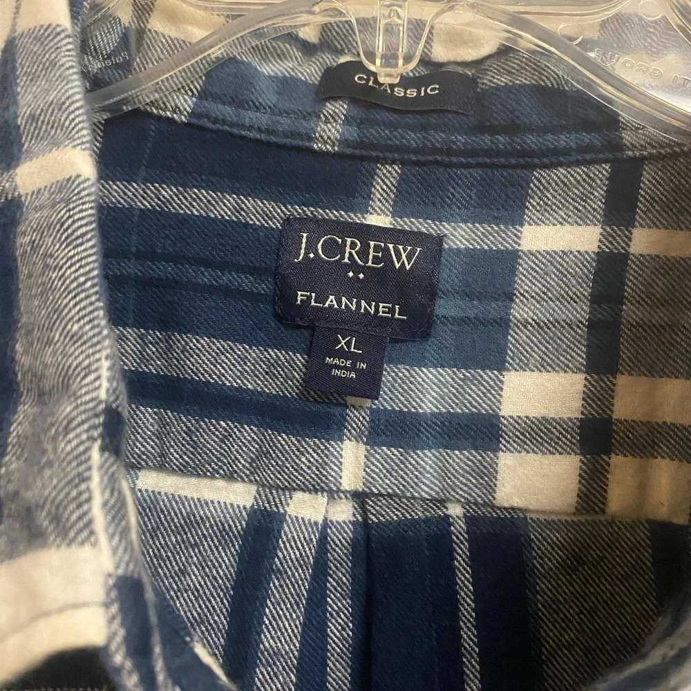 J. Crew Classic  Navy and Cream Plaid Flannel Shirt Size XL